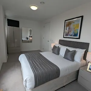 Charles Hope Millharbour Apartamento